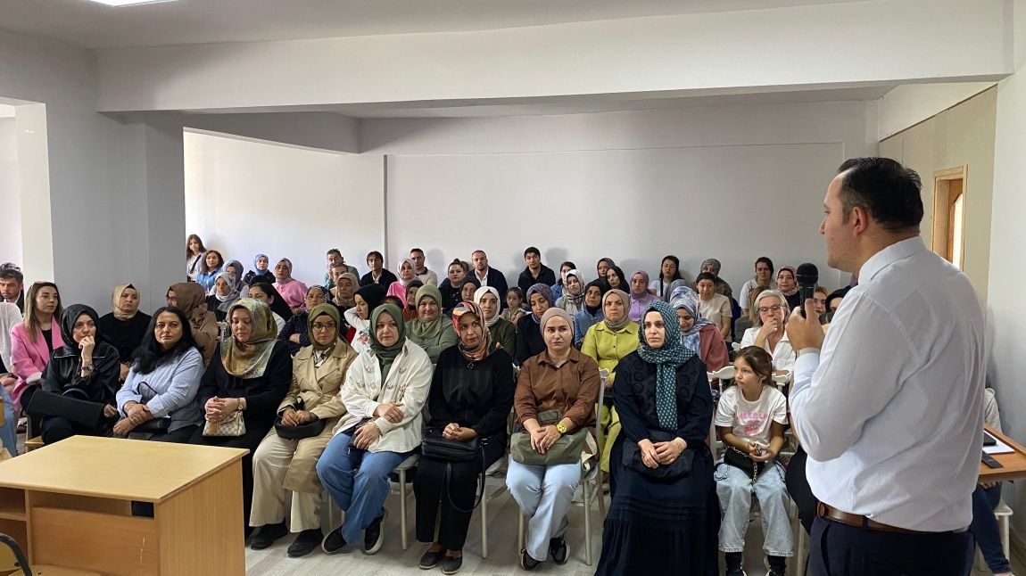 OKUL AİLE BİRLİĞİ GENEL KURUL TOPLANTISI YAPILDI